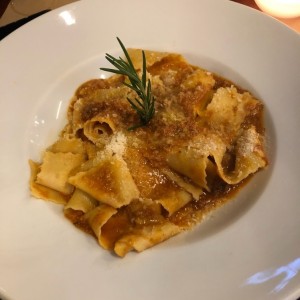 pappardelle com ragu de pato