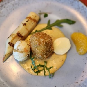 Croqueta de papa y espinaca