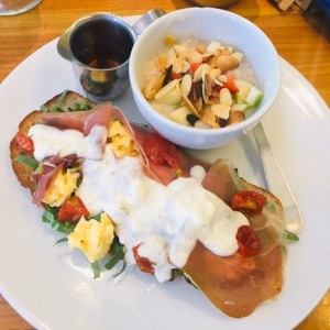 Toast Prosciutto
