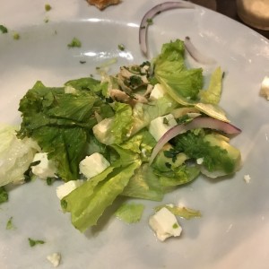 Ensaladas - Aguacate y Pepitoria