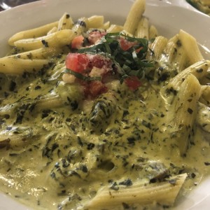 pasta de espinaca y hongos