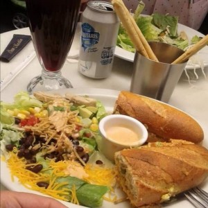 Lunch - Dos de Tres