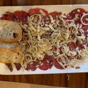 Entradas Especiales - Carpaccio de Lomito
