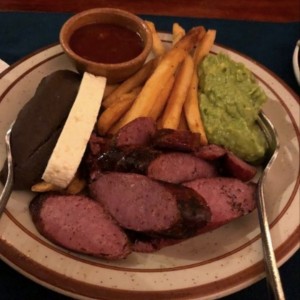 Puyazo o Lomito y Chorizo