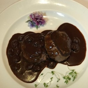 lomito en salsa burdeloise
