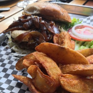 SIGNATURE BURGER