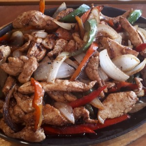 MAIN PLATTERS - TEX MEX FAJITAS