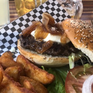 BURGER - SIGNATURE BURGER