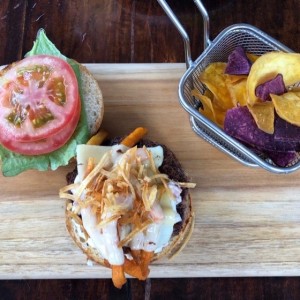 PLATO ESPECIAL - Puyazo burger