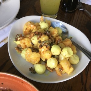 Shrimp with Candied Walnuts