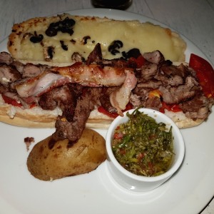 Chivito Uruguayo