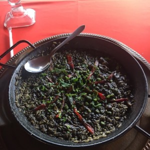 paella negra