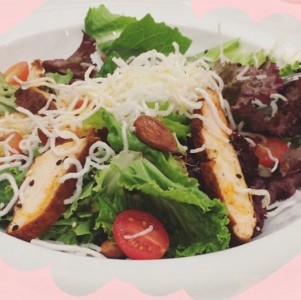 Ensalada de pollo Thai