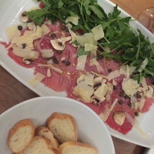 Por Compartir - Carpaccio lomito