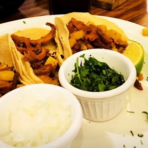 tacos al pastor