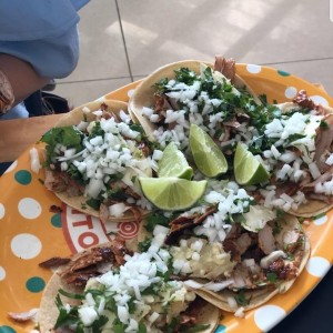 Tacos al pastor