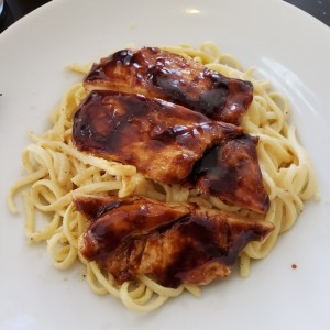 pasta Alfredo con pollo old 