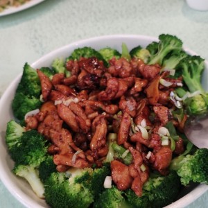 Pollo Deshuesado con Aceite de Ajonjolí