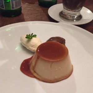 Flan con Dulce de Leche