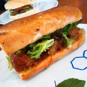 pan con albondigas 