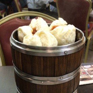 bollos de harina cpn relleno de cerdo bbq