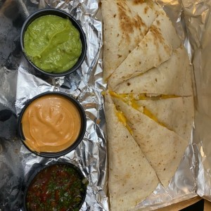 Platos Fuertes - La Boda (Quesadillas)