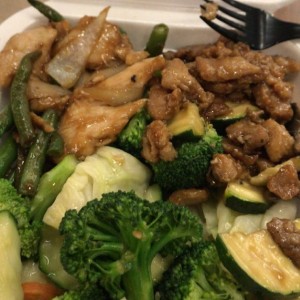 mushroom chicken y vegetales 