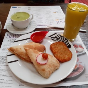 Derretido, bebida de mango con apio y albahaca, te de macha.