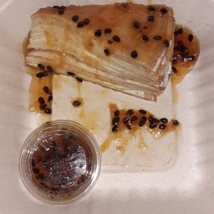Crepa mil capas de maracuya.
