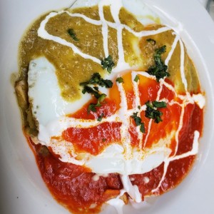 chilaquiles divorsiados.