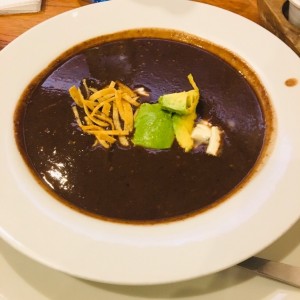 Sopa de Frijol al Albañil