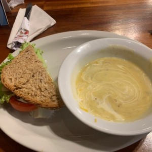 Lunch - Dos de Tres