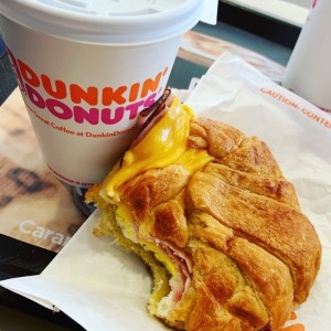 croissant y cafe!
