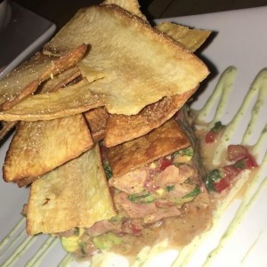 Tuna Tartare Con Aguacate