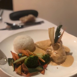 Pollo con salsa chipotle