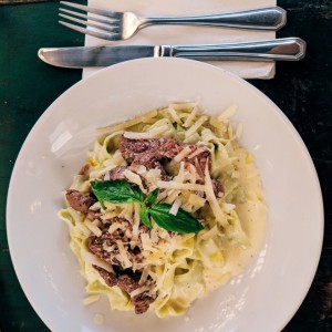 Fetuccini de lomito