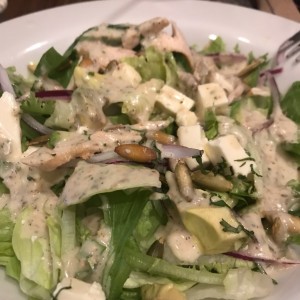Ensalada de Aguacate y pepitoria