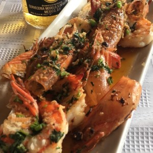 CAMARONES - Al Ajillo