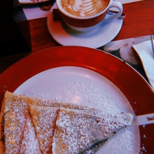 Crepa de nutella y latte