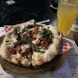 pizza con lomito