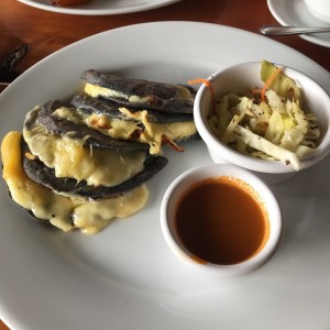Tortillas con Queso D'Boy o Chancol