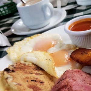 DESAYUNO - El Tecpaneco