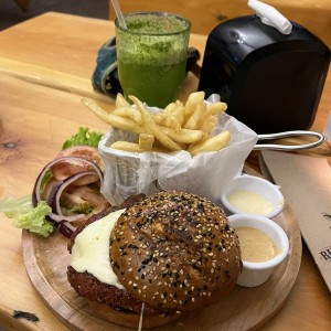 Nuevos Almuerzos - Hamburguesa del Corral