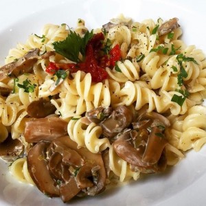 pasta con hongos