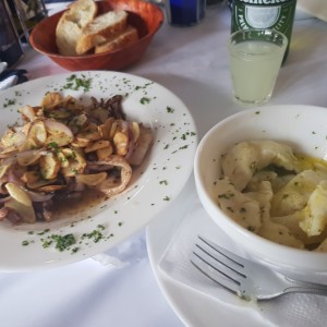 Entradas - Calamares al Ajo