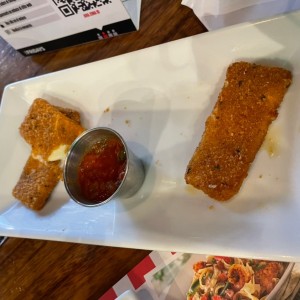 Appetizers - Fried Mozzarella