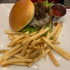 Mushroom Bacon & Colby Burger (Boston)