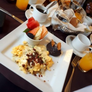 Huevos al gusto gratinados