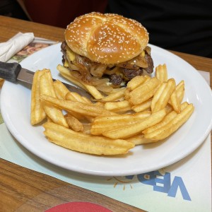 HAMBURGUESAS - Double Cheese Burger
