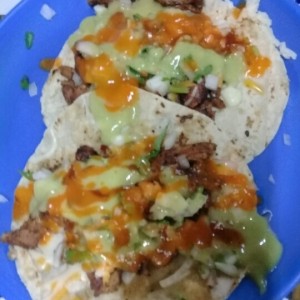 tacos con queso